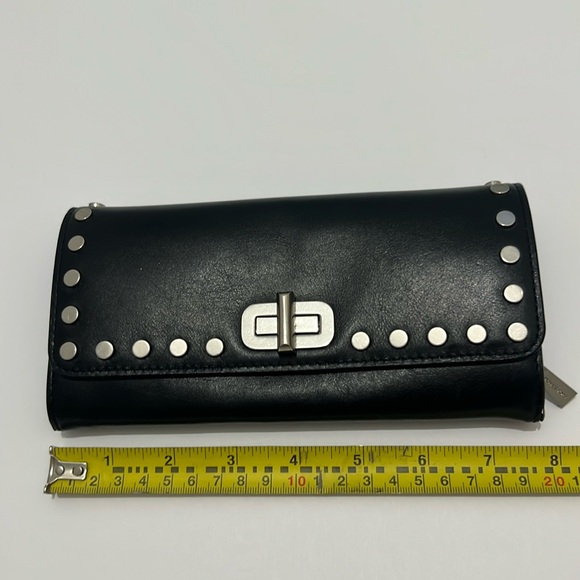 Michael Kors Rivington Stud Black large leather wallet - Picture 1 of 7